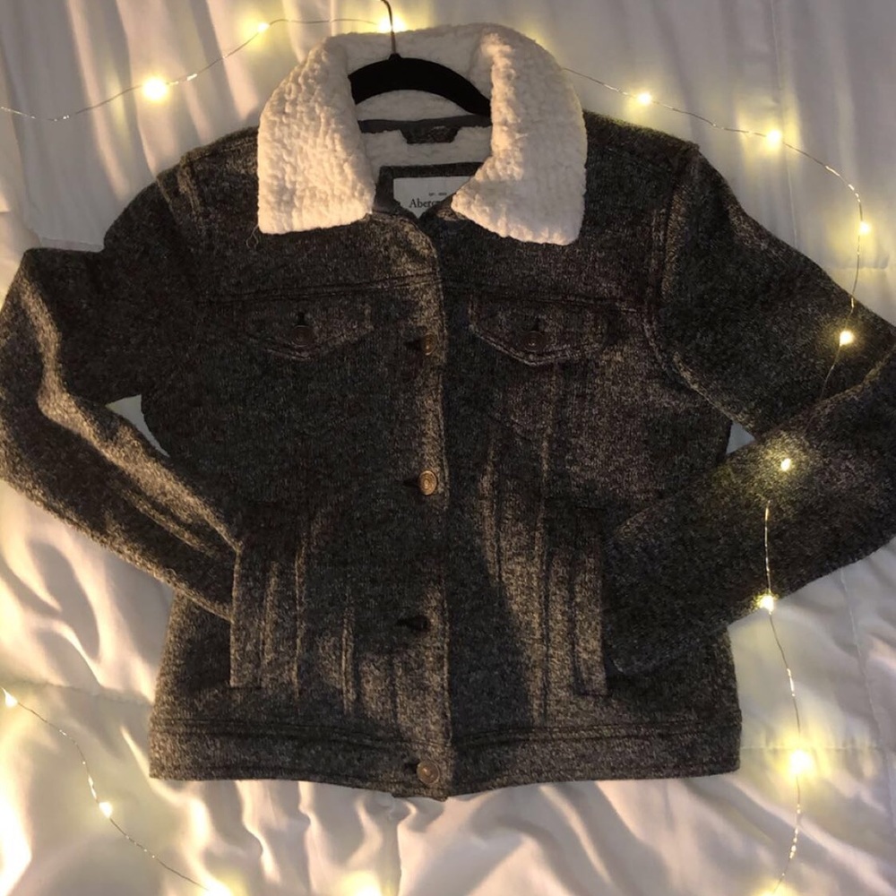 cropped jacket - Picture 2 of 3